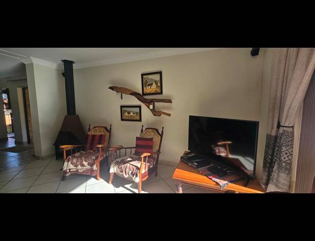 3 BEDROOM HOUSE FOR SALE IN DOLPHIN CREEK GOLF ESTATE